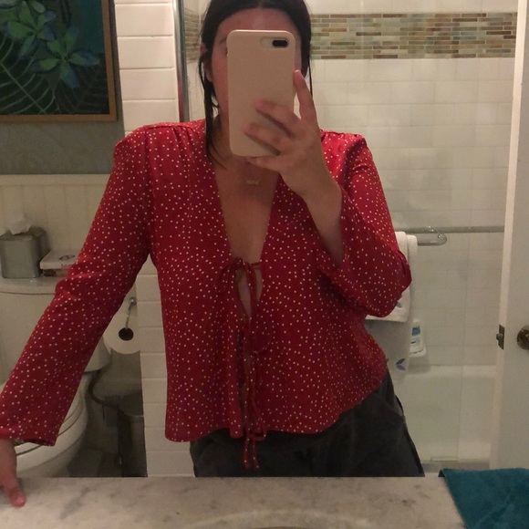 lea & viola Tops - SAKS TIE FRONT BLOUSE